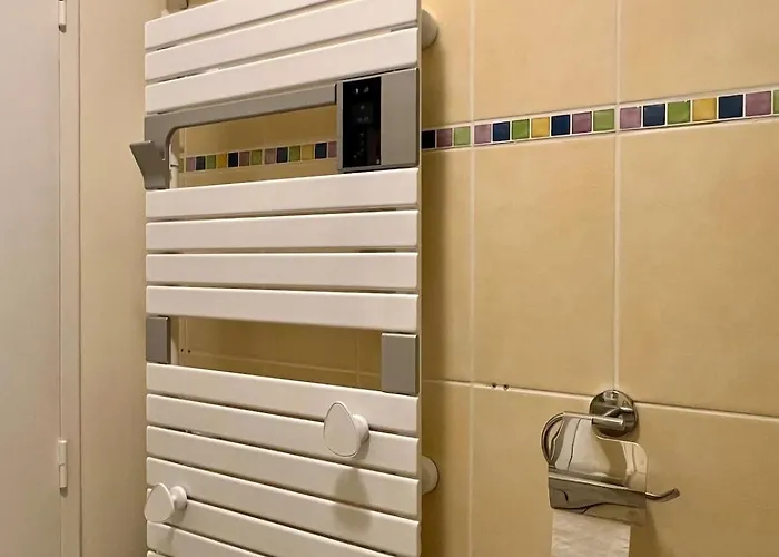 Vue Mer, Balcon, 50m & Village, Au Calme - Centre Historique, 2p Pour 4 Maximum