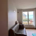 Vue Mer, Balcon, 50m & Village, Au Calme - Centre Historique, 2p Pour 4 Maximum *