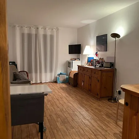 Vue Mer, Balcon, 50m & Village, Au Calme - Centre Historique, 2p Pour 4 Maximum